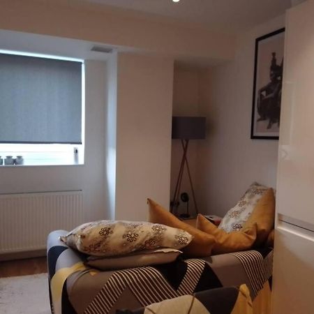 Whole Apartment 5 Mins To East Croydon & Concierge London Luaran gambar